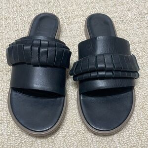 Cute! Tibi sandals Flats Black Sz 37.5 (7.5)